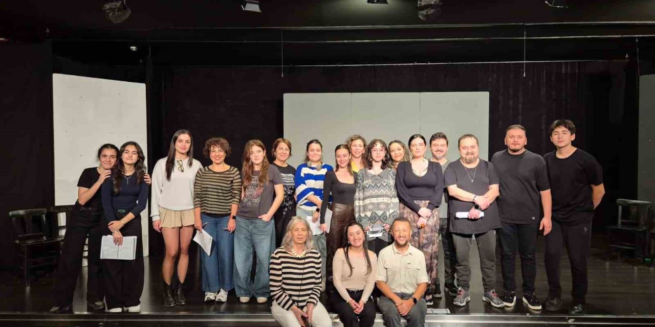 Art Bridge International Workshop Sahne Tozu Tiyatrosu’nda başladı