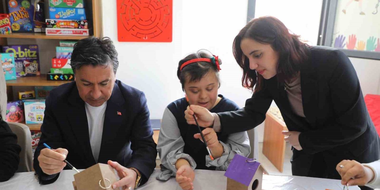 Engeller Muğla’da sevgi ve hizmetlerle aşılıyor