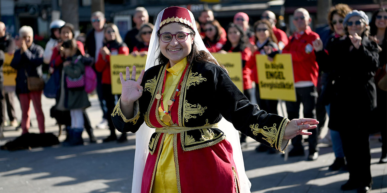 Kuşadası’nda 3 Aralık Dünya  Engelliler Günü kutlandı