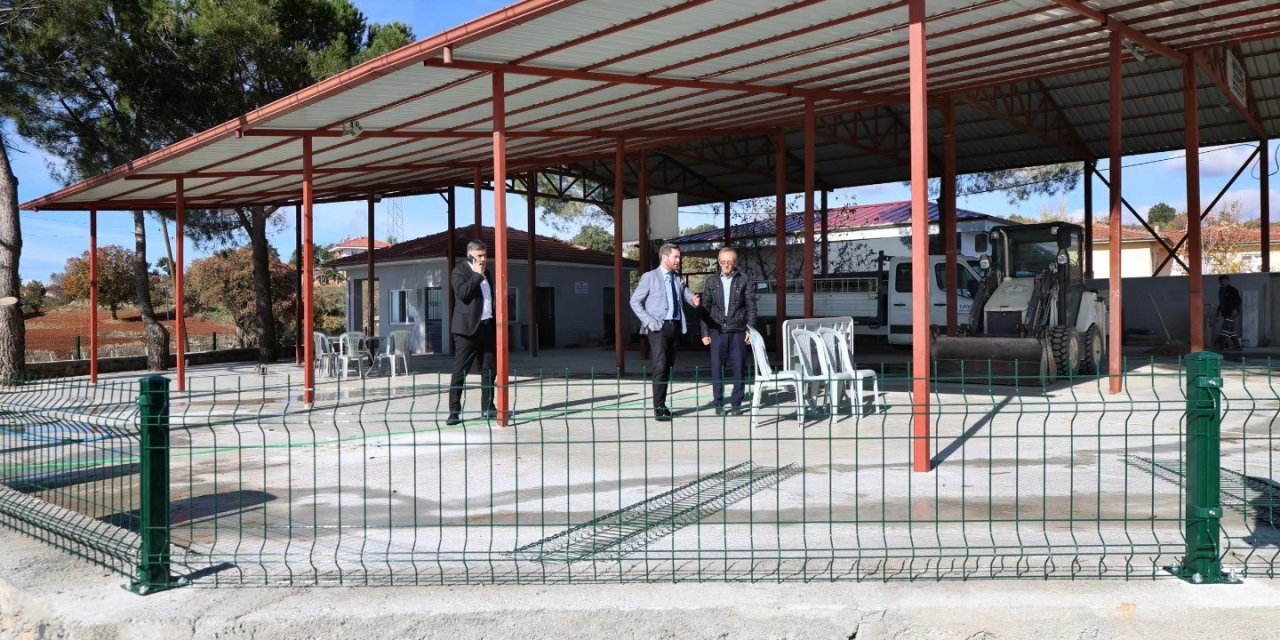 Başkan Tatık, Güzelköy Mahallesi Sosyal Tesis çalışmalarını yerinde inceledi