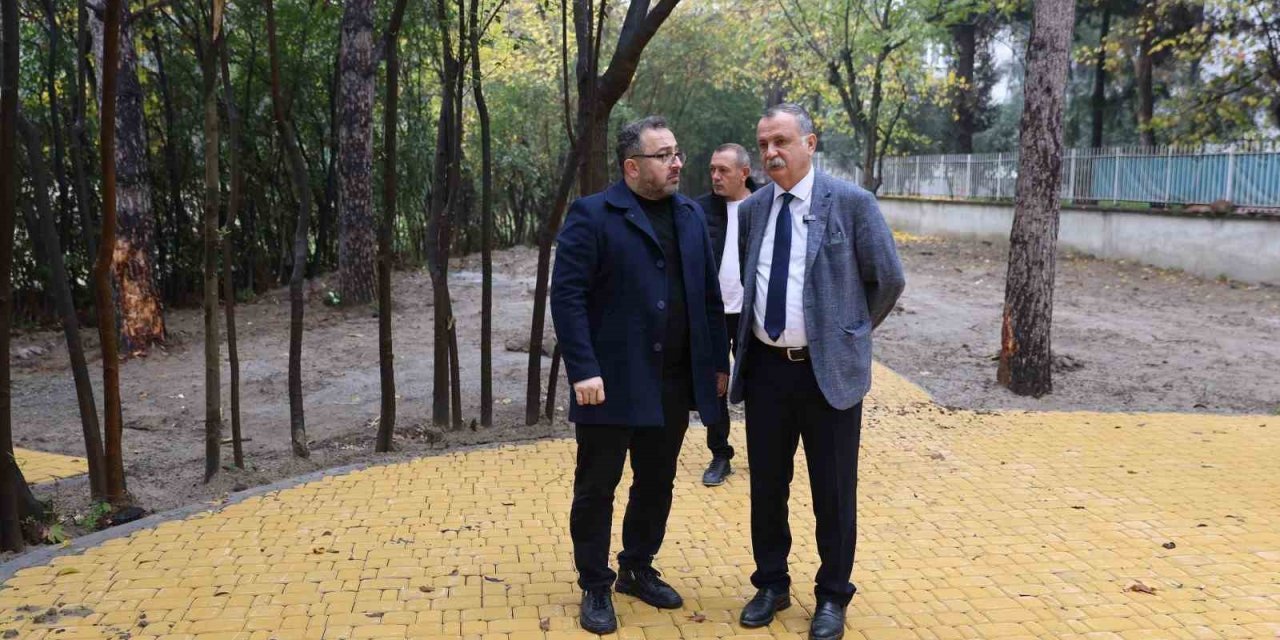 Başkan Balaban Emekli Kafe’de çalışmaları yerinde inceledi