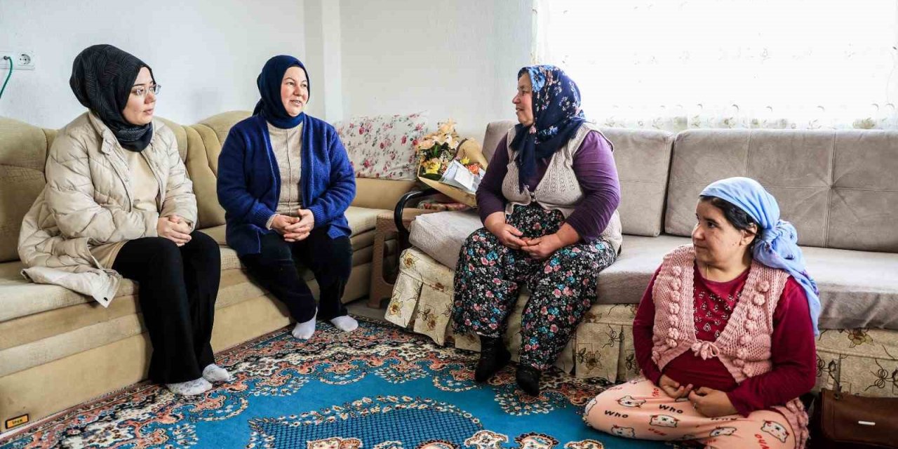 Çameli Belediyesi personeli engelli bireyleri evlerinde ziyaret etti