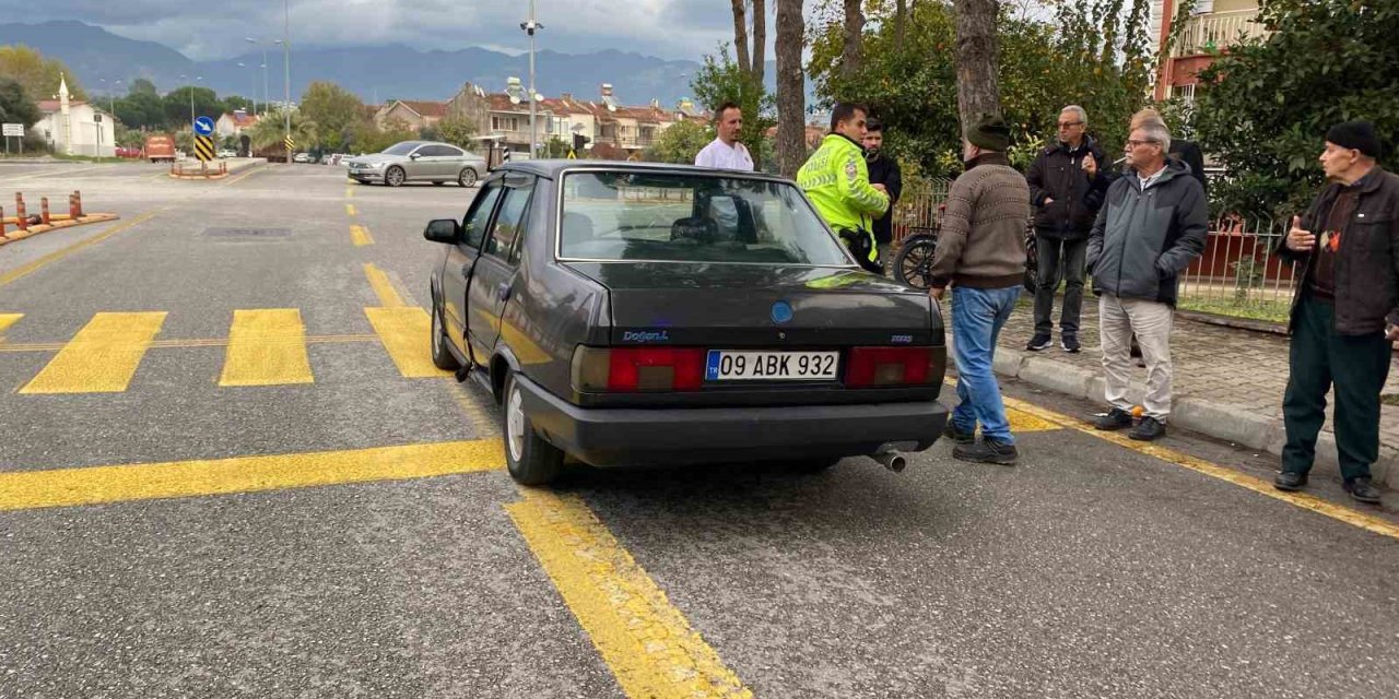Yaya geçidinden geçmeye çalıştı, otomobil çarptı: 1 yaralı