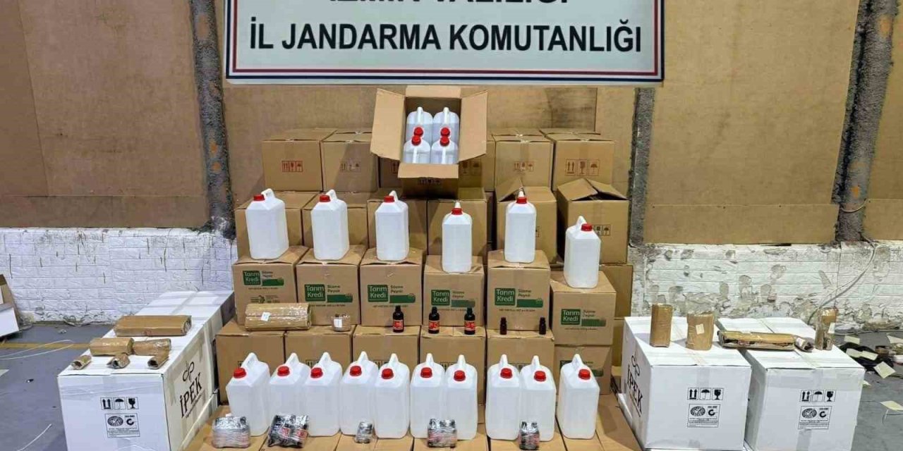İzmir’de sahte içki operasyonu: 2 bin 850 litre etil alkol ele geçirildi