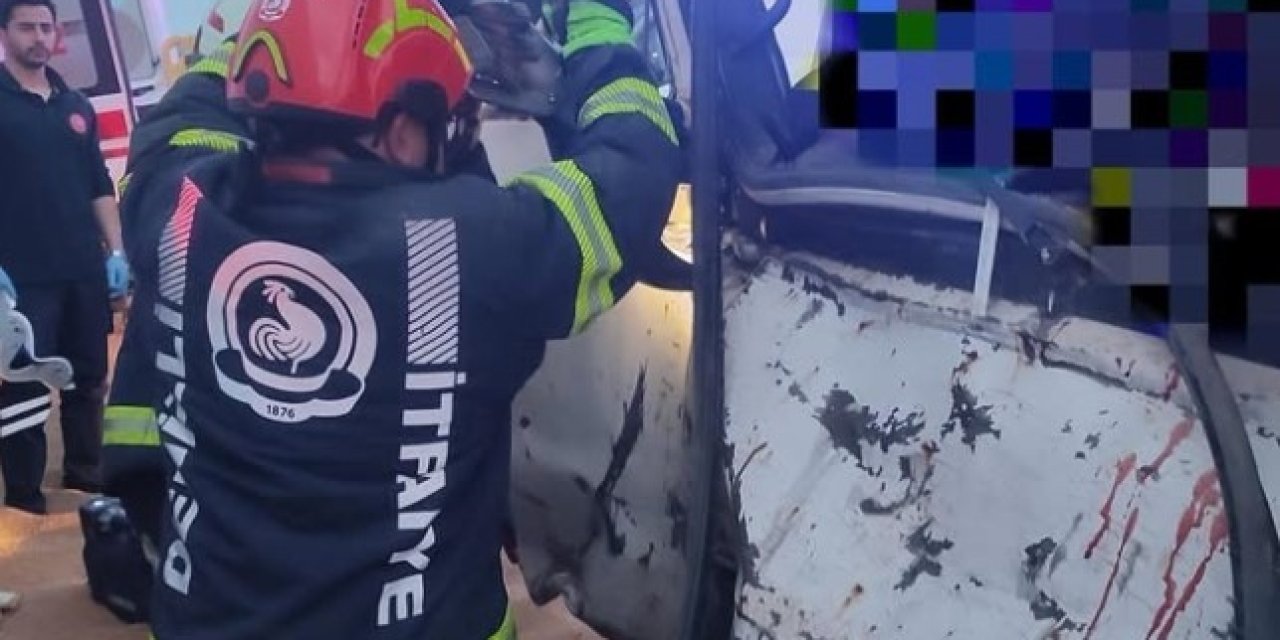 Yoldan çıkan sürücü seyir halindeki tıra çarptı