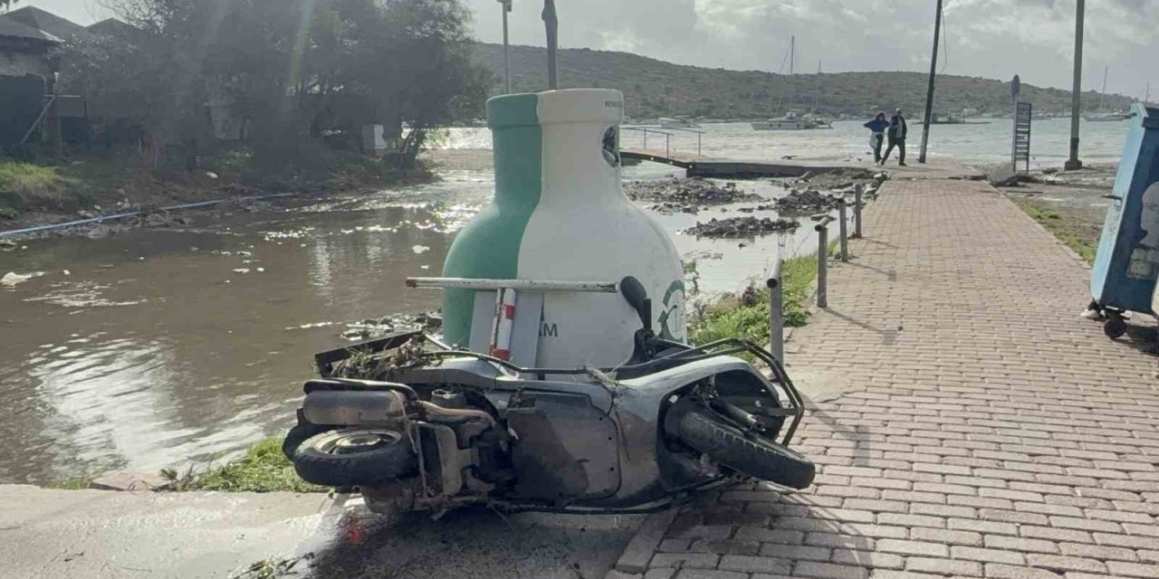 Bodrum’da selin ardından fırtına: "Tekneler karaya oturdu, denizin rengi değişti"