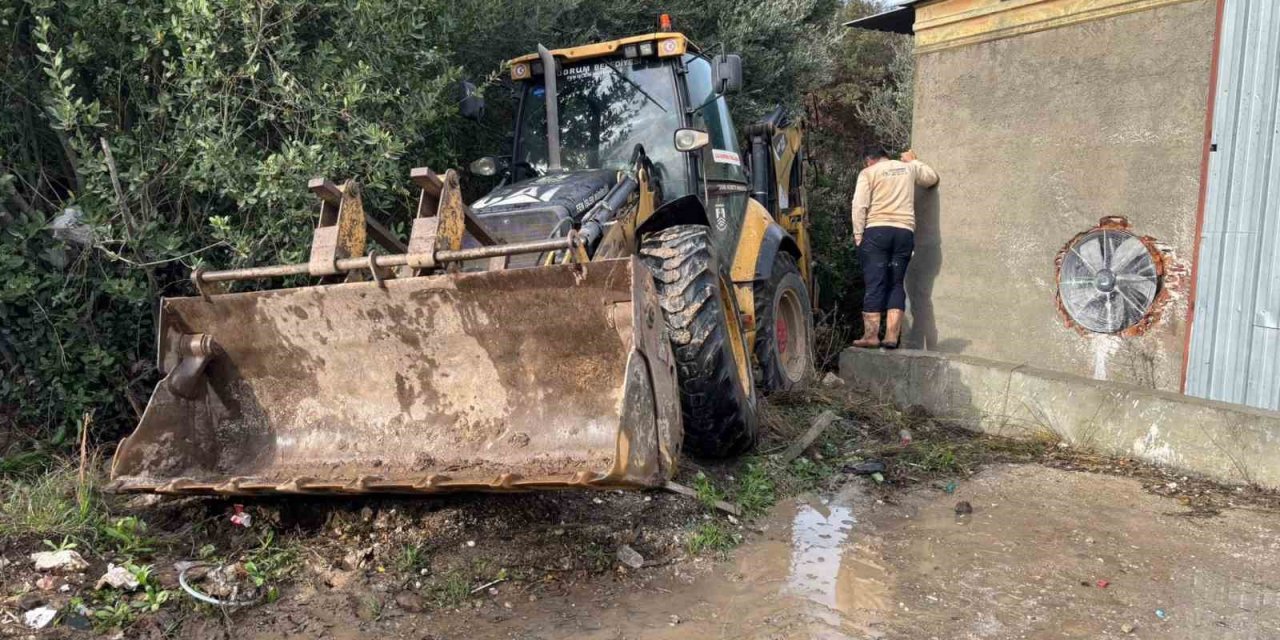 Bodrum’da sel sonrası ilk açıklama: "Metrekareye 45 kilogram yağış düştü"