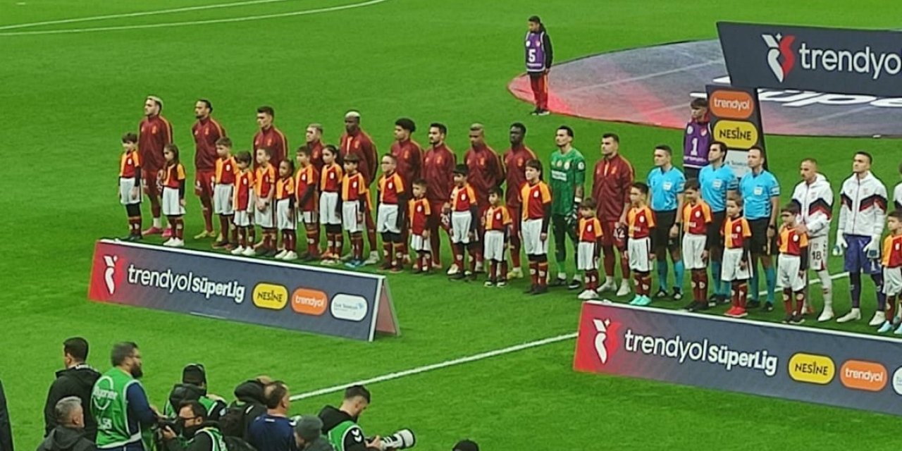 Milaslı şehidin çocukları, Galatasaray’ın onur konuğu oldu