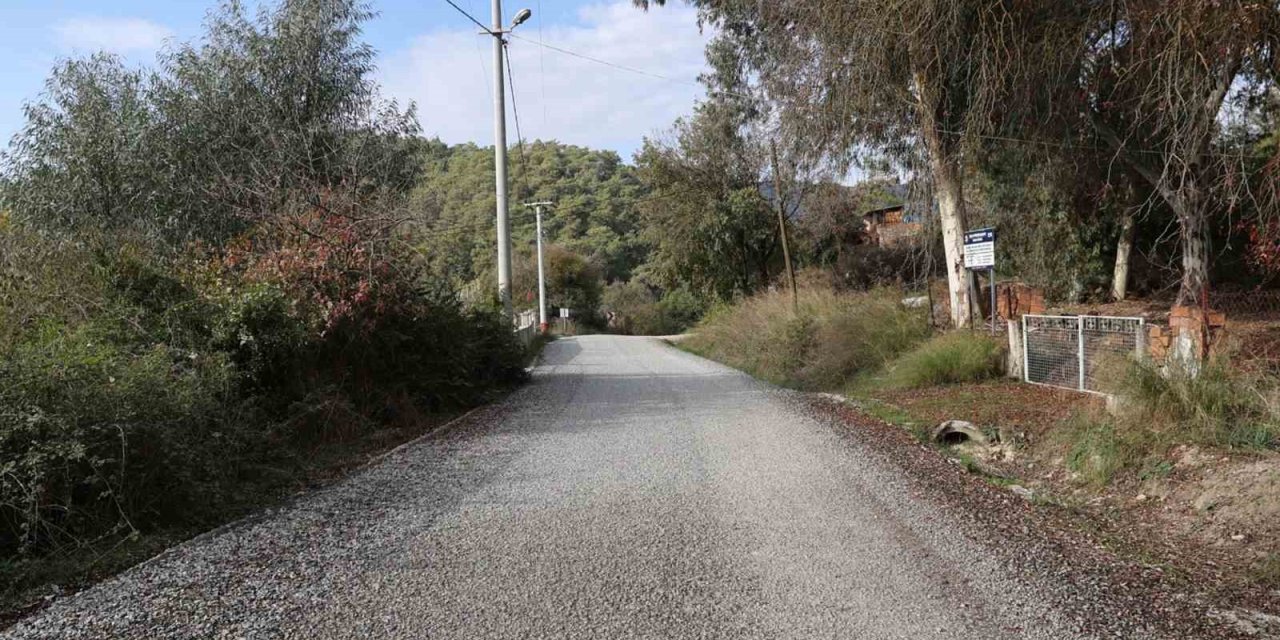 Ula kırsalında 17,5 milyonluk yol yatırımını tamamladı