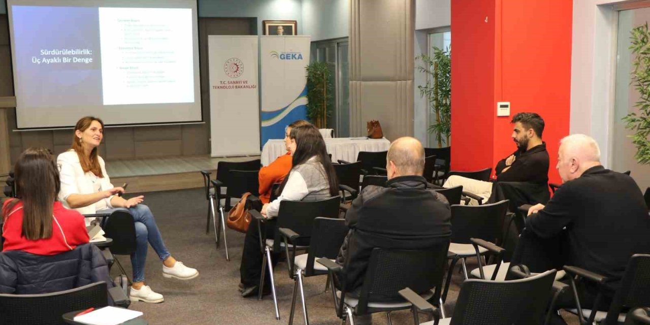 AYTO’dan iş dünyasına İletişim ve Markalaşma Eğitimi