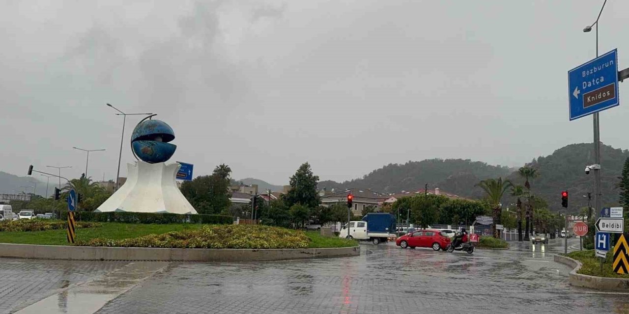 Marmaris’te son 24 saatte 60 kilogram yağış düştü