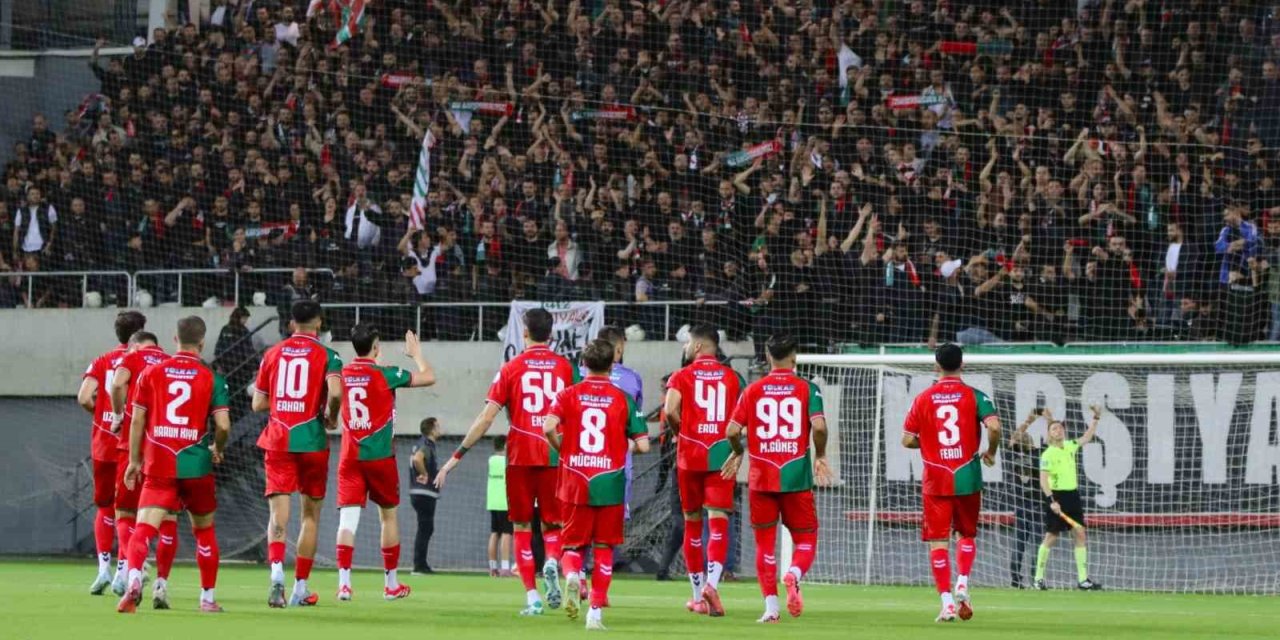 Karşıyaka, Eskişehirspor deplasmanında