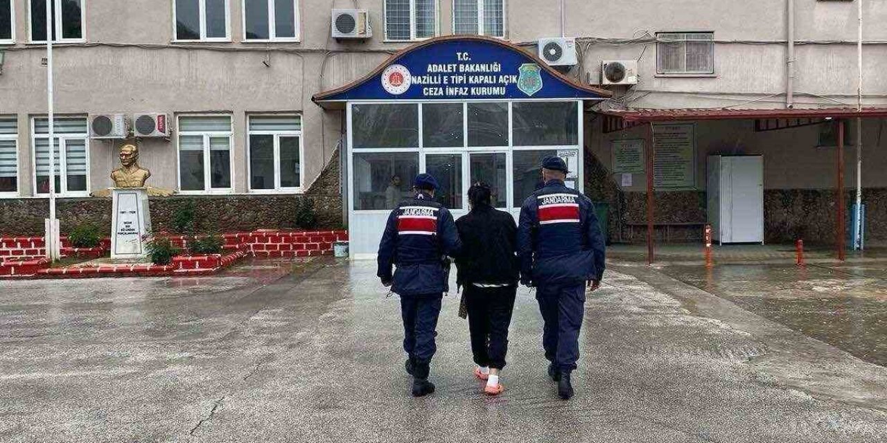 Üç yıl saklandı, kilerde yakalandı