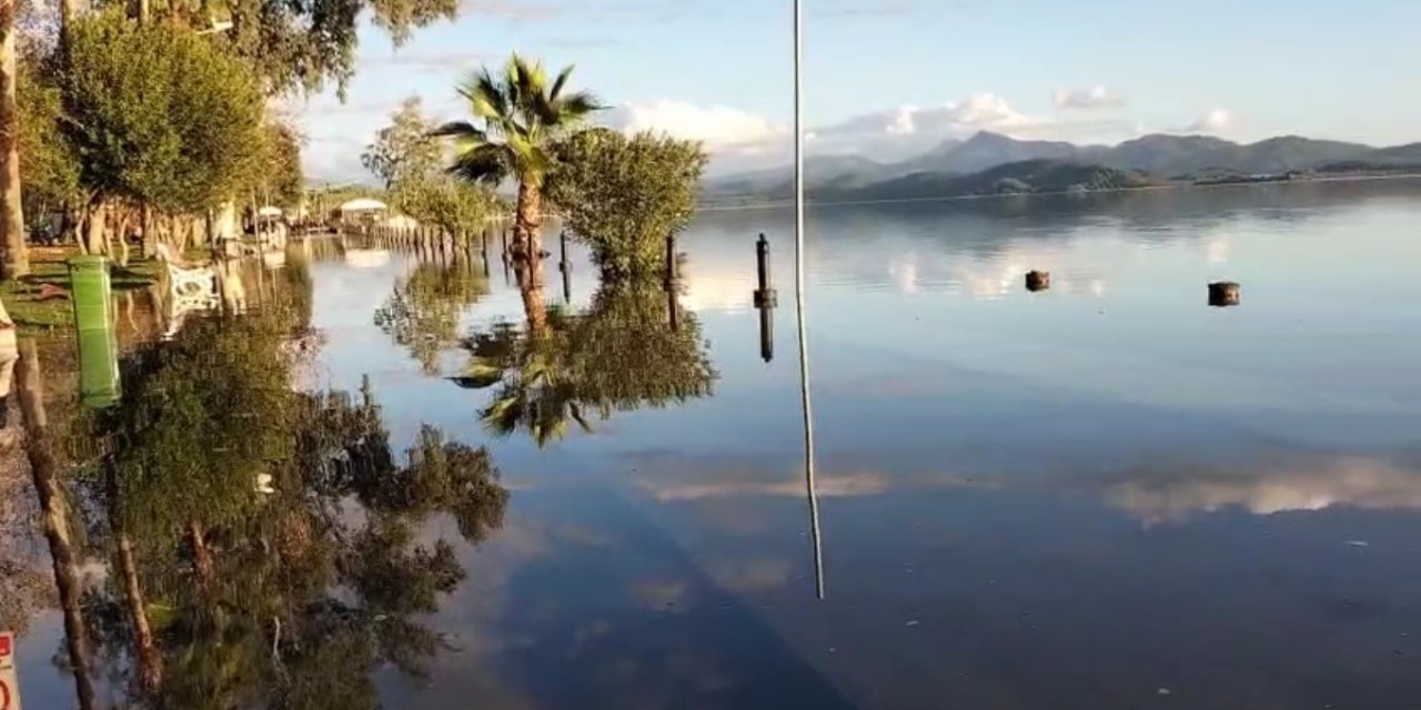 Nam Nam ve Yuvarlak Çayı’nın taşıdığı sular Köyceğiz Gölü’nü taşırdı