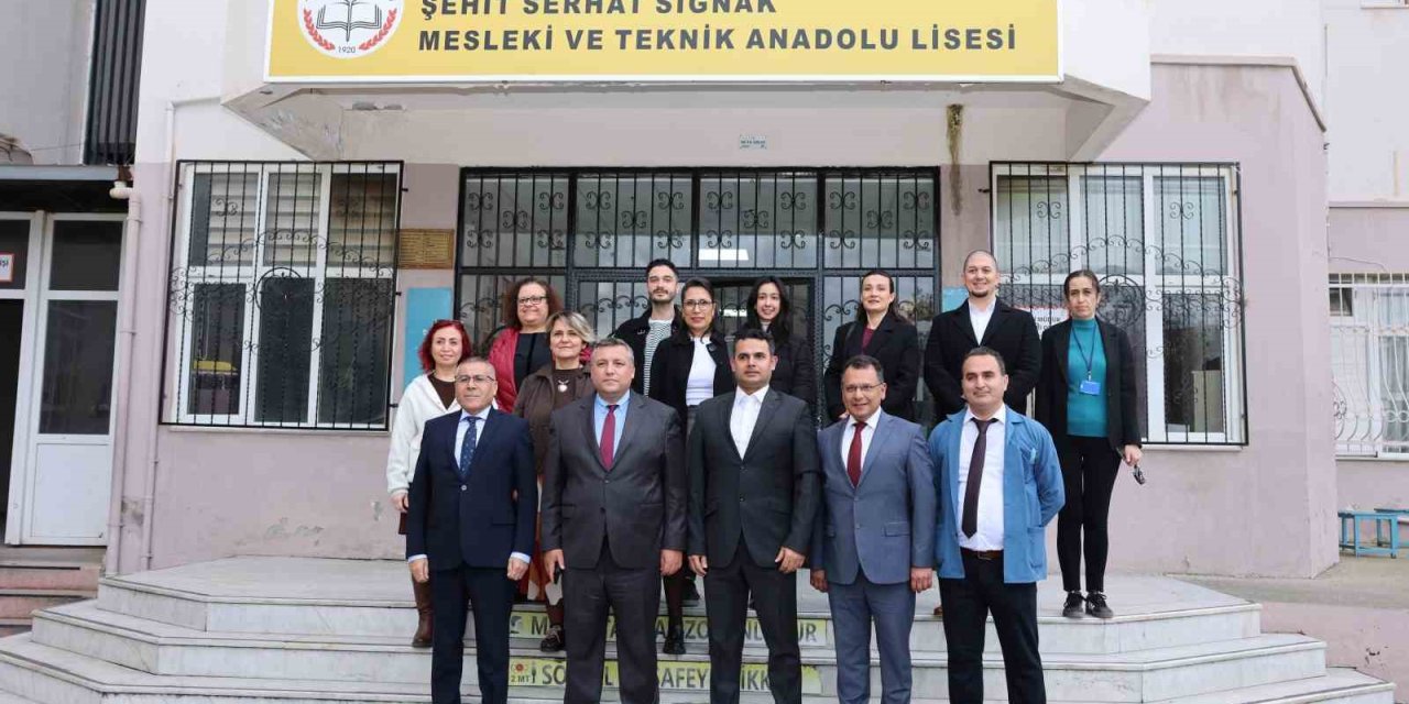 Firmaların atıl durumdaki gelişmiş bilgisayarları okullara bağışlanıyor