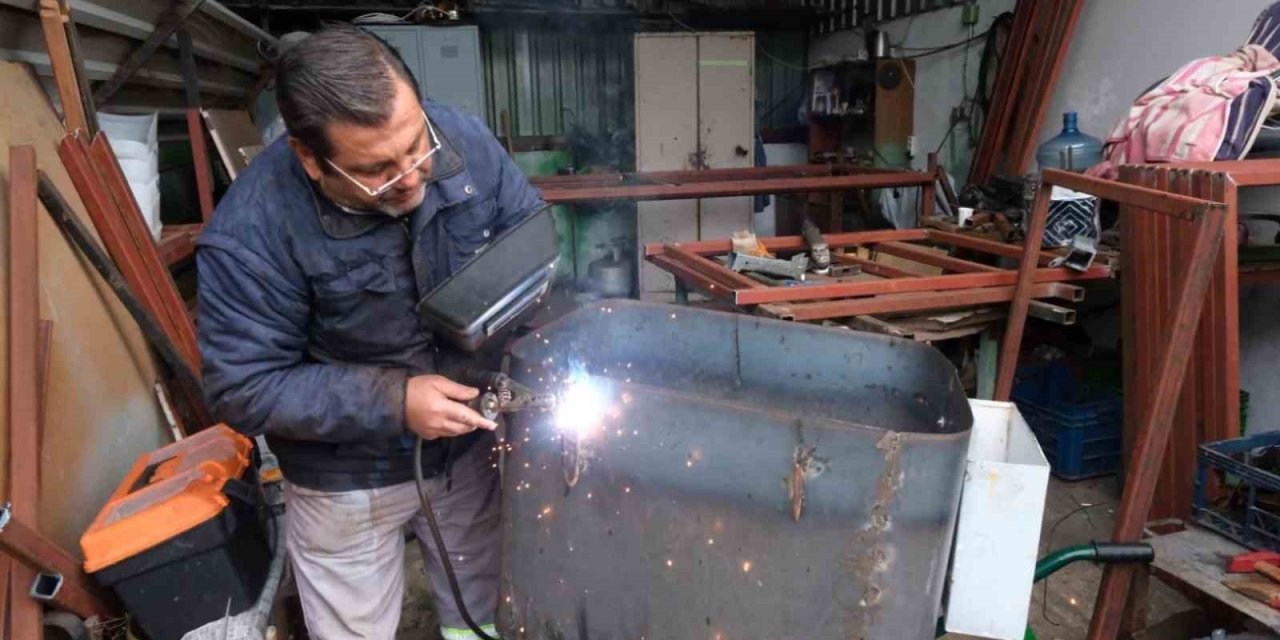 Geri dönüşümle temizlik araç gereçleri üretiliyor