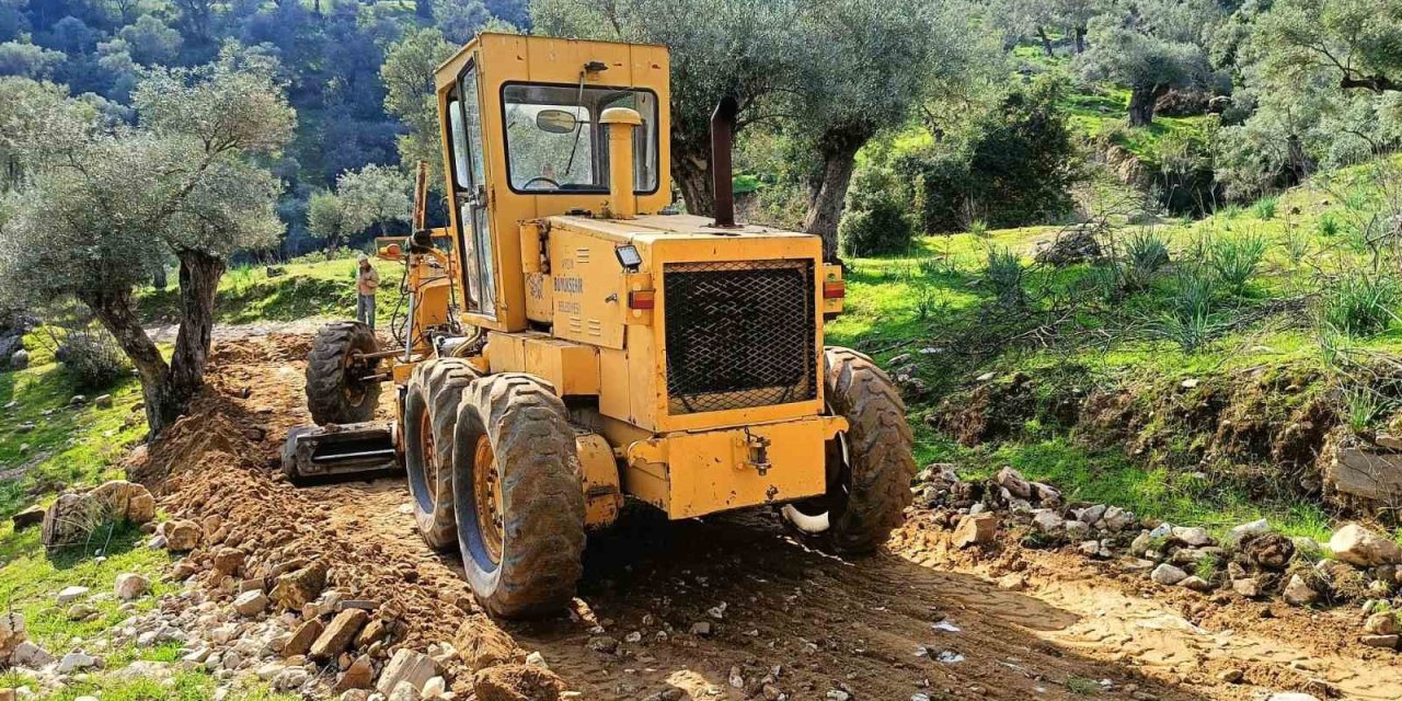 Aydın Büyükşehir il genelinde alt ve üst yapı çalışmalarını sürdürüyor