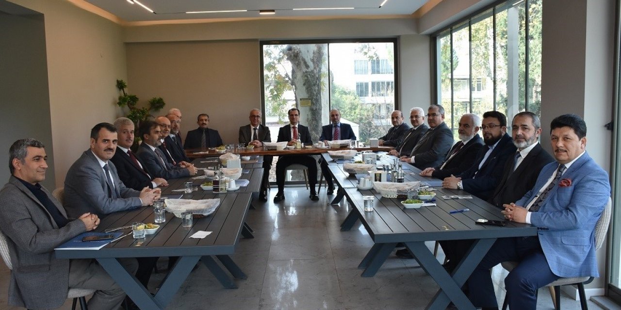 İlçe Müftüleri aylık mutat toplantısı Salihli’de yapıldı