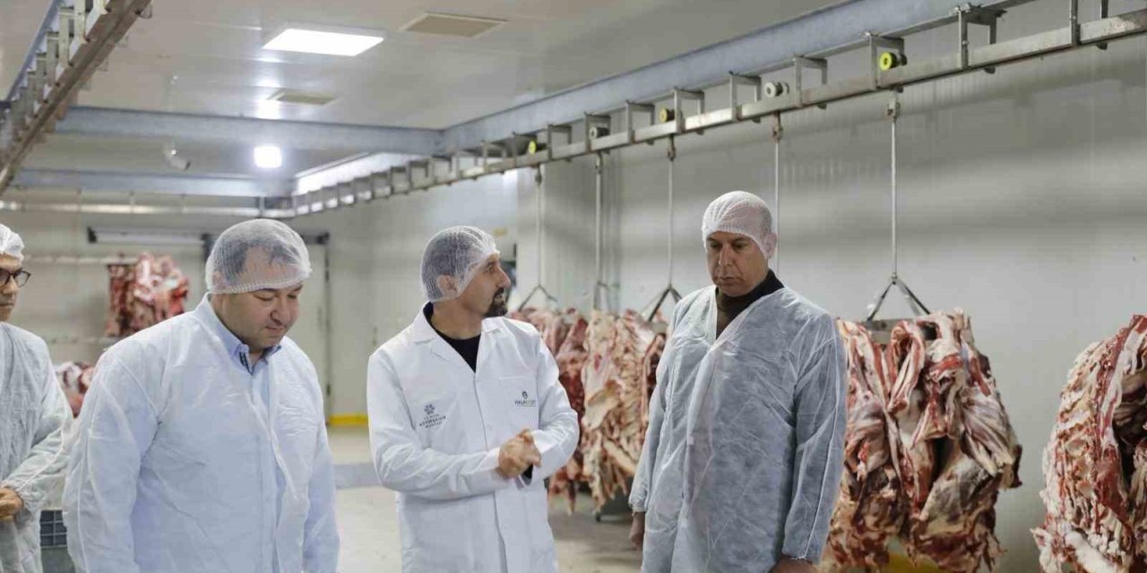 Büyükşehir’in Halk Ege Et modeli Türkiye’ye örnek oluyor