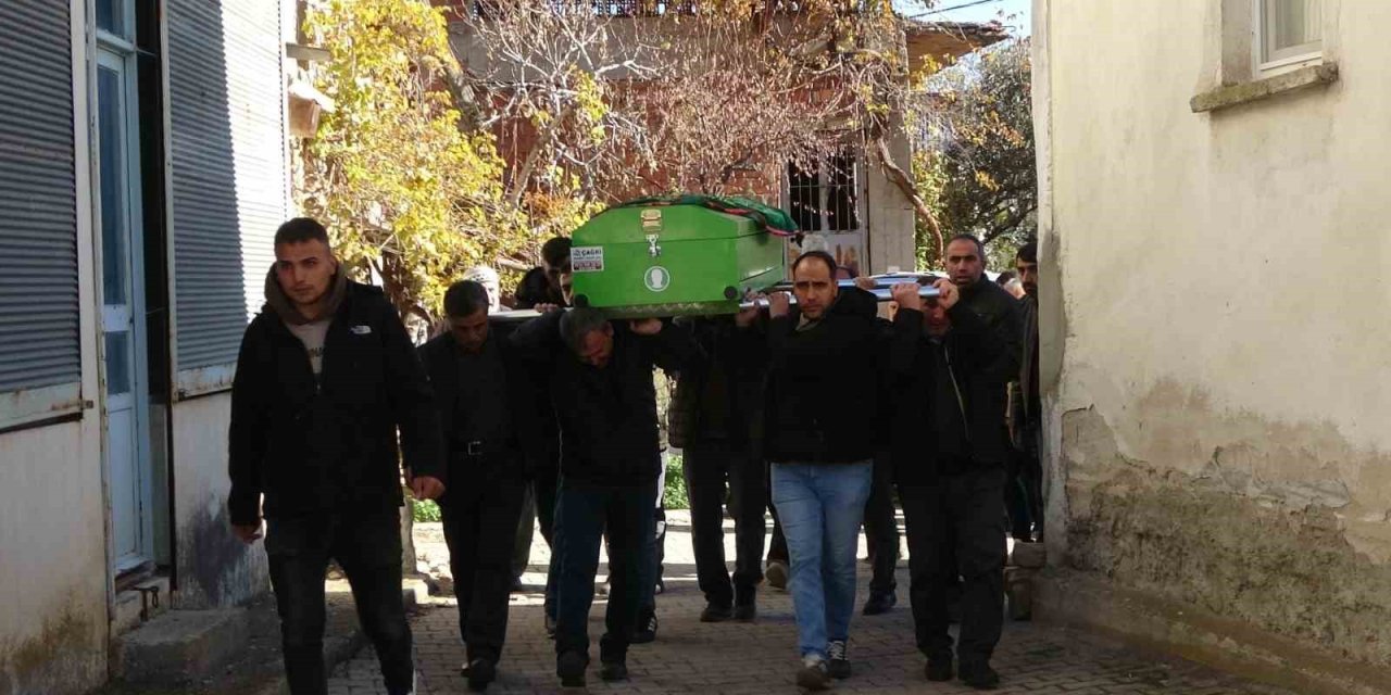 Uşak’ta kazada hayatını kaybeden yaşlı adam toprağa verildi