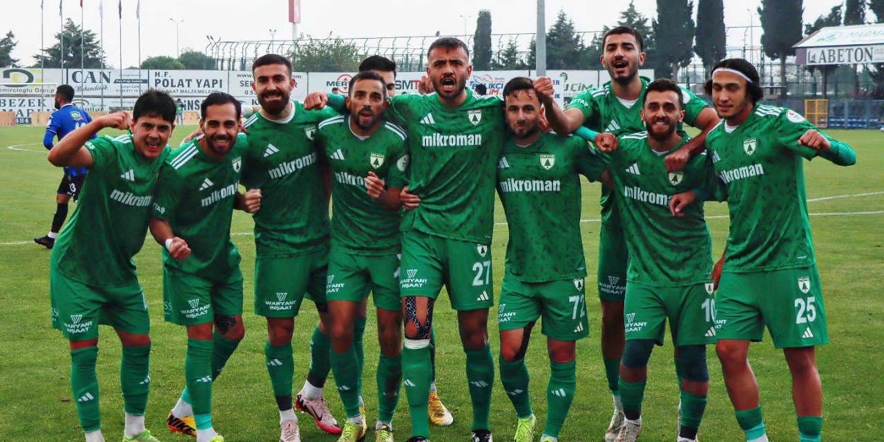 Muğlaspor deplasmanda zirveyi kaptı