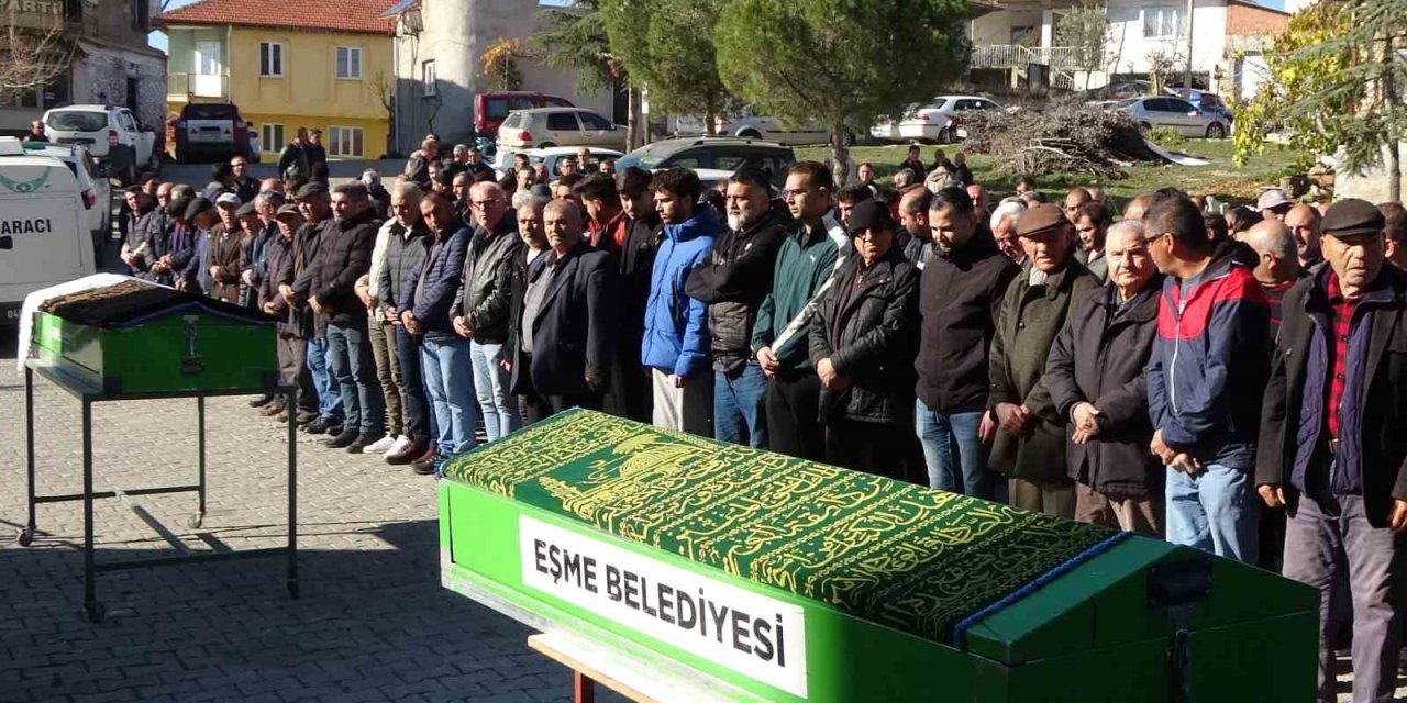 Uşak’ta kazada hayatını kaybeden Dulay çifti defnedildi