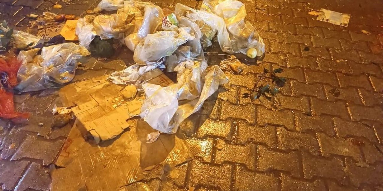 Uyarılara rağmen pazar yerini kirleten esnaf cezadan kurtulamadı