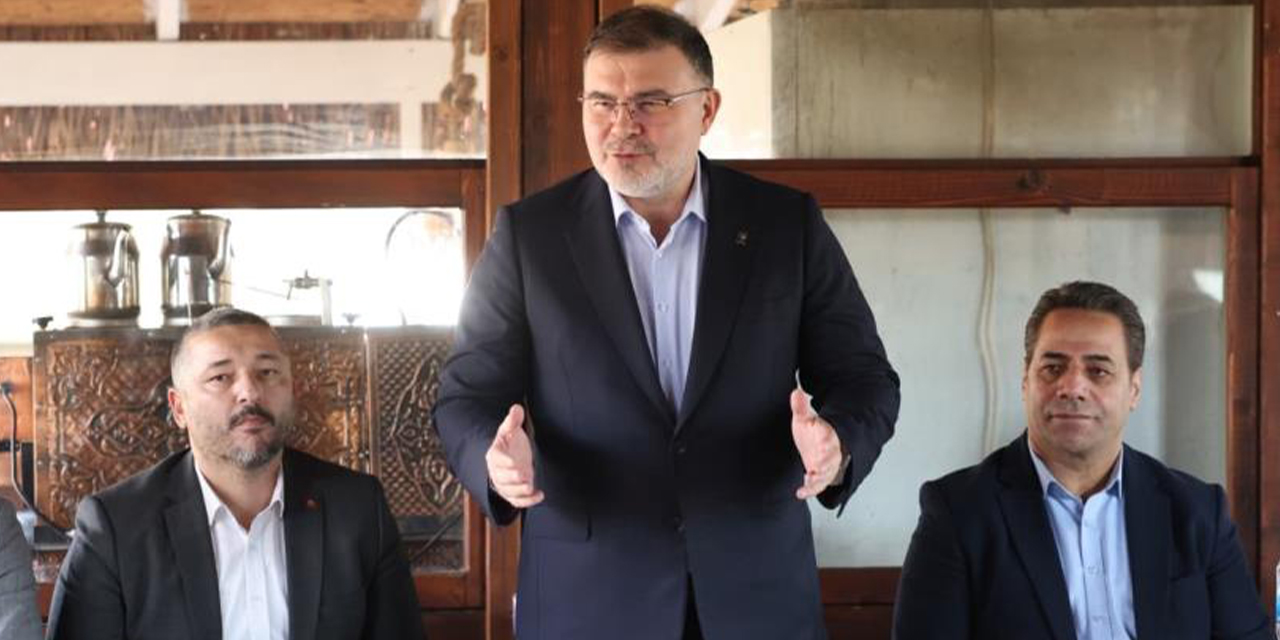 “İzmir’i kokuya, çukura ve çöpe mahkûm ettiler”