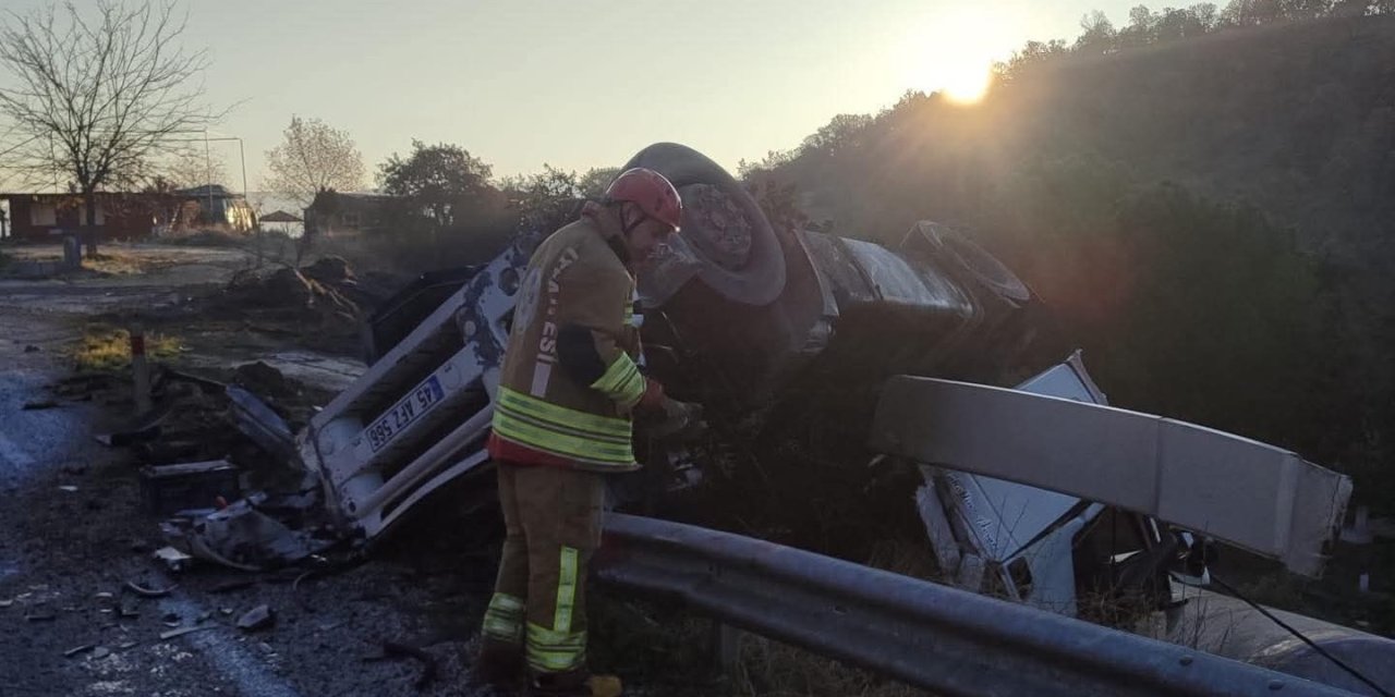 Tır kontrolden çıktı: 1 yaralı