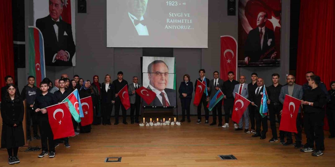 Heydar Aliyev vefatının 22. yılında Aliağa’da anıldı