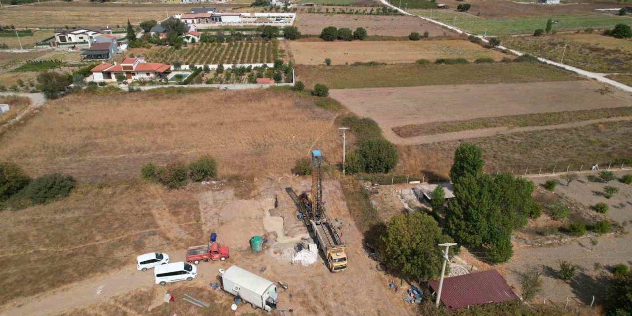 Kuraklıkla mücadele eden İzmir’de yeni 15 sondaj kuyusu