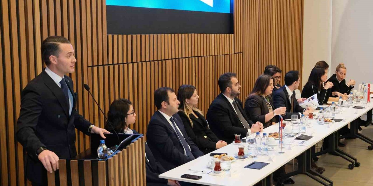 EGİAD Danışma Kurulu’nda 35. yıl vizyonu