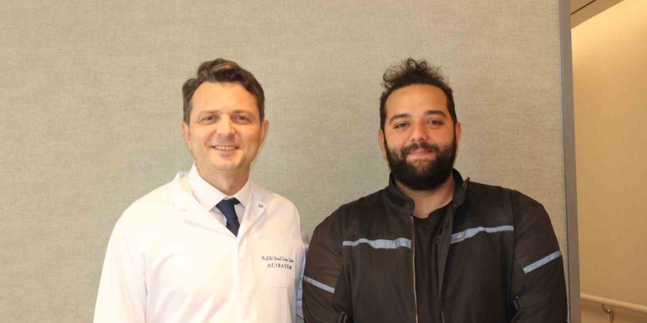 Genç motokurye bağırsak kanserinden ameliyat olmadan kurtuldu