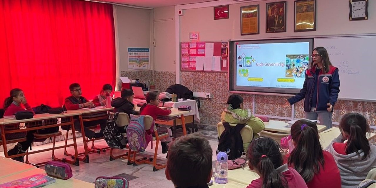 Salavatlı İlkokulu’nda öğrencilere gıda bilinci eğitimi