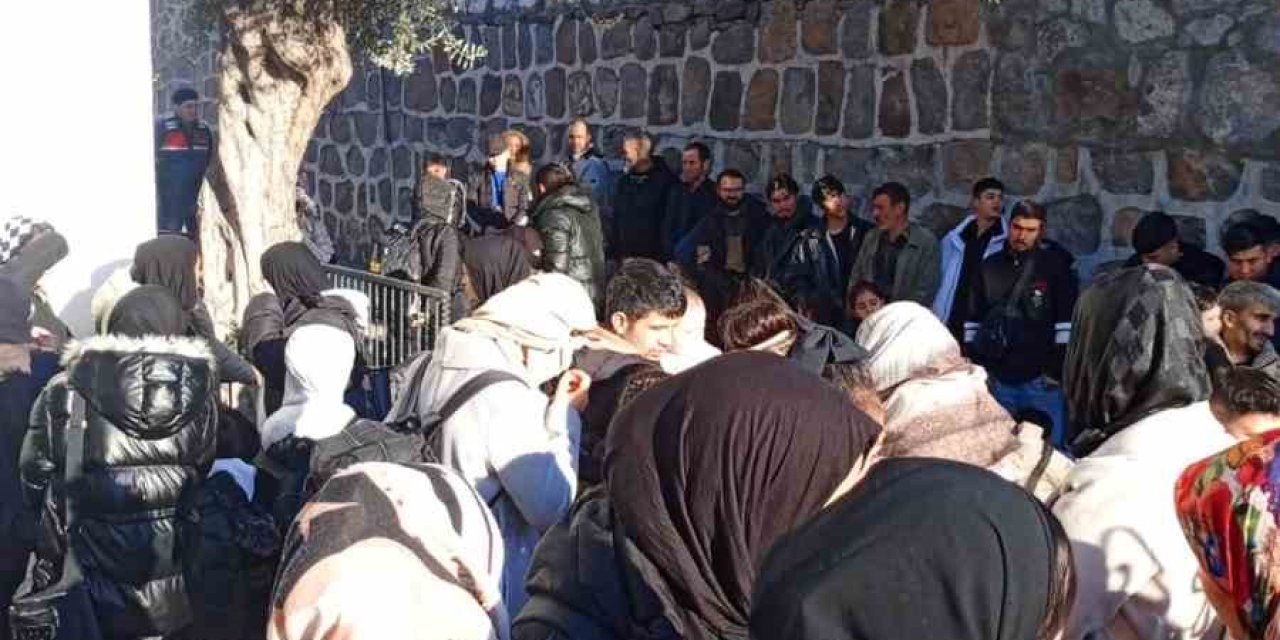 Kiralık evde 82 düzensiz göçmen yakalandı