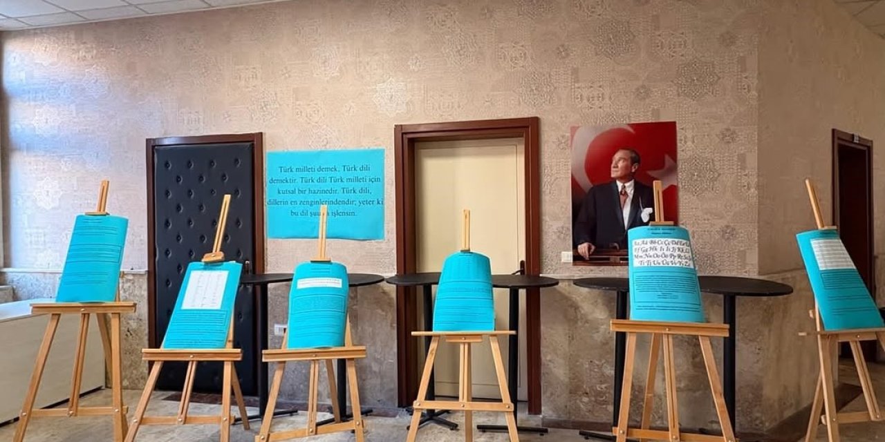 Türklerin tarih boyunca kullandığı alfabeler Denizli’de sergilendi