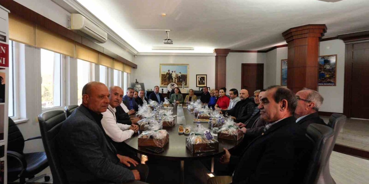 Didim Belediyesi’nden muhtarlarla yeni yıl öncesi değerlendirme ve planlama toplantısı