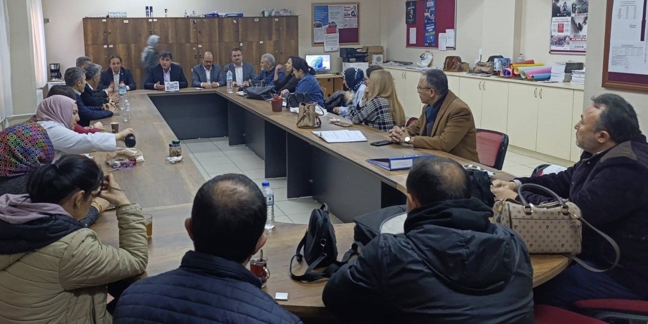 Eğitim-Bir-Sen Manisa 1 No’lu Şube Alaşehir’de eğitim paydaşlarıyla buluştu