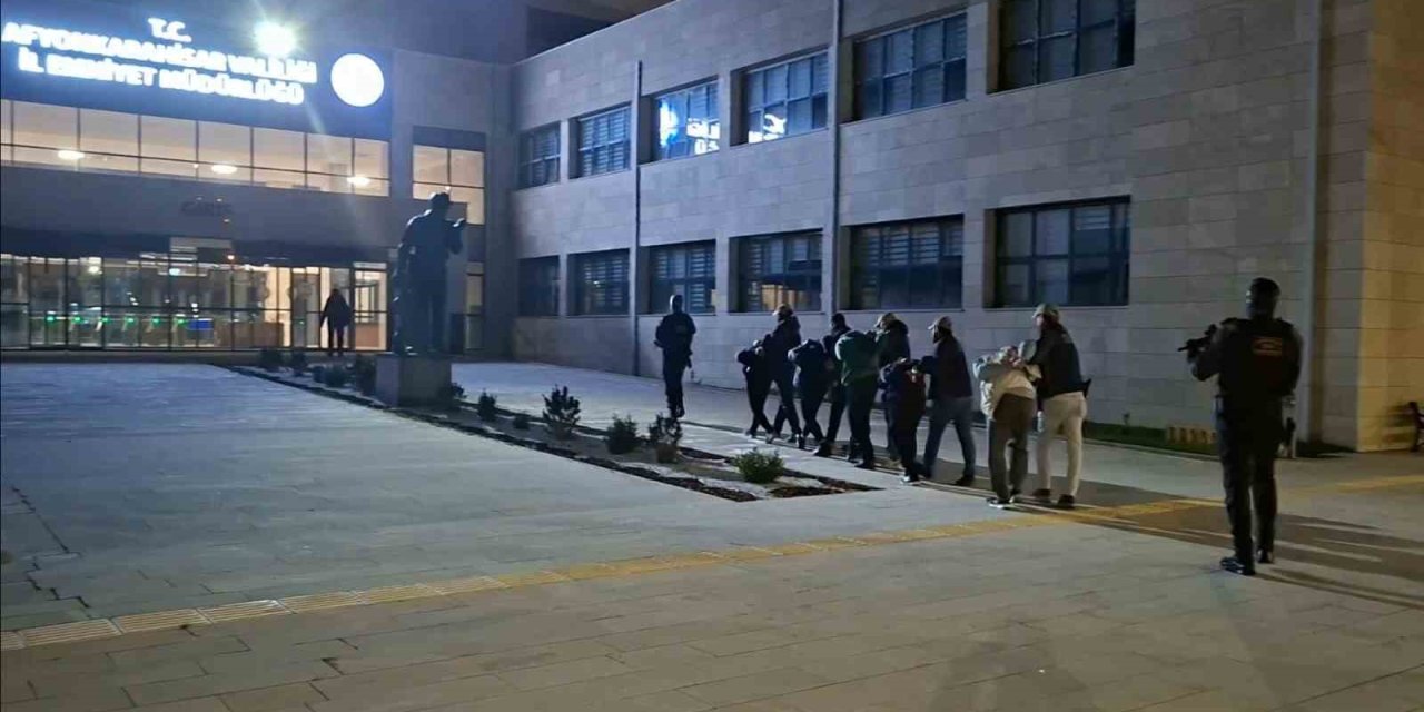 DEAŞ’lı teröristler yakalanmasalardı yılbaşı gecesini kana bulayacaklardı