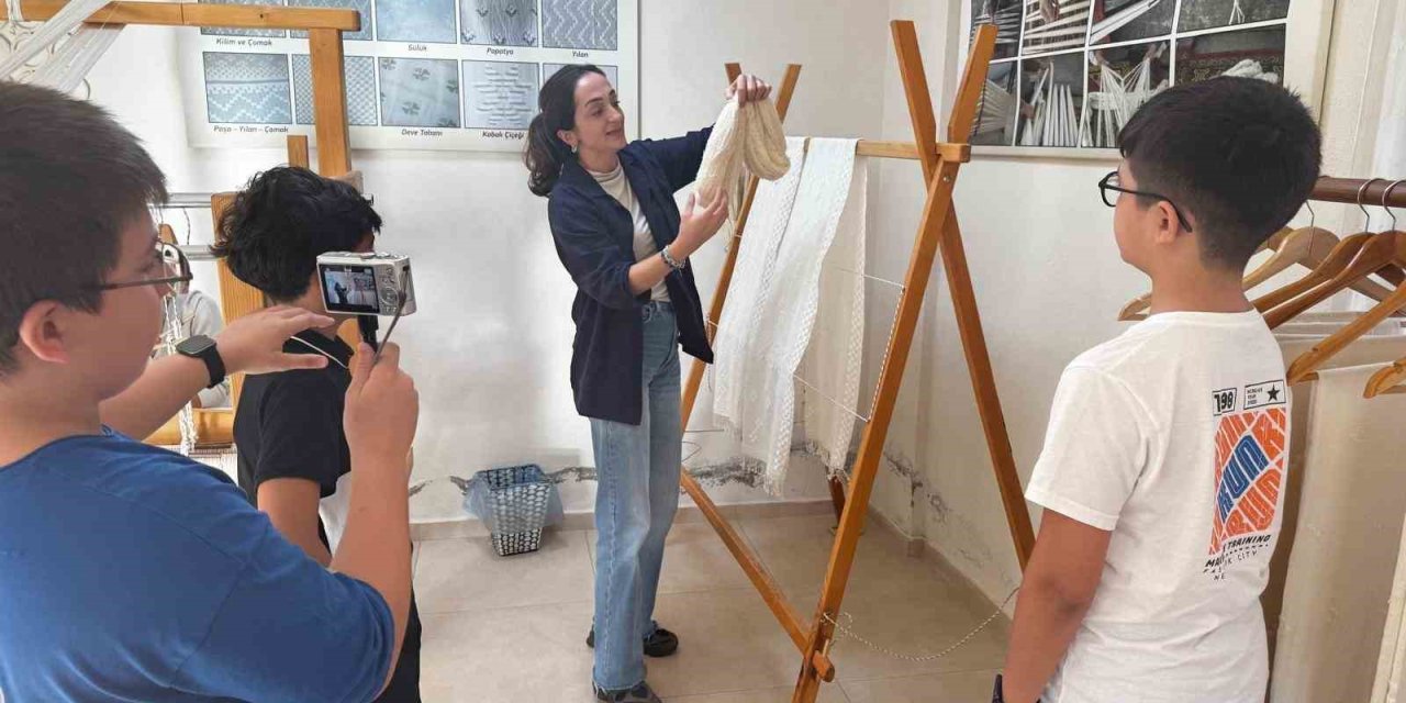 Dastar dokumacılığı, öğrencilerin dijital dokunuşuyla geleceğe taşındı