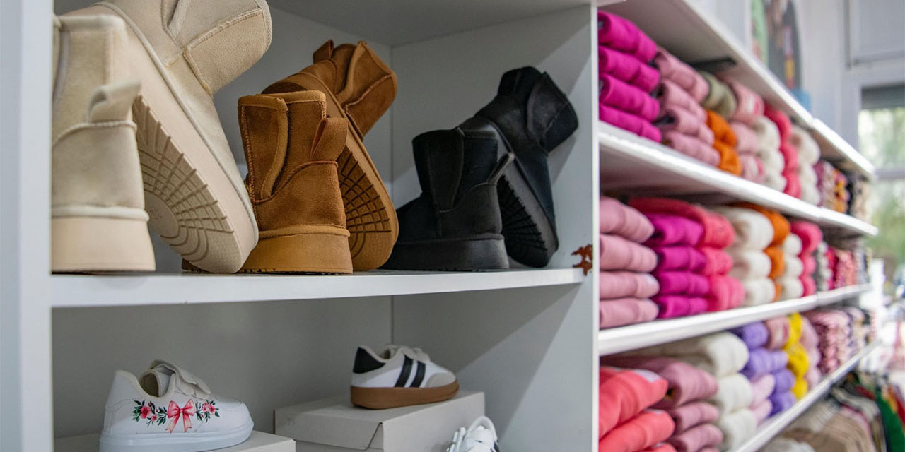 Kuşadası’nda dayanışmanın en güzel örneği: Ada Kıyafet Evi