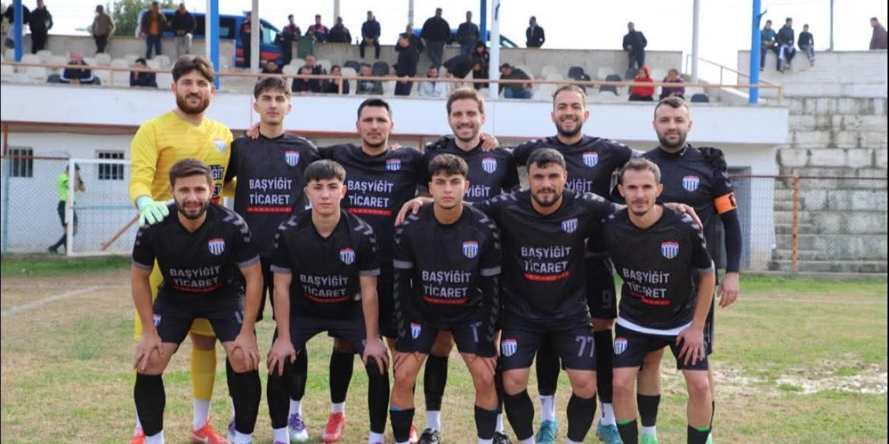 Selendi Belediyespor dörtte dört yaptı