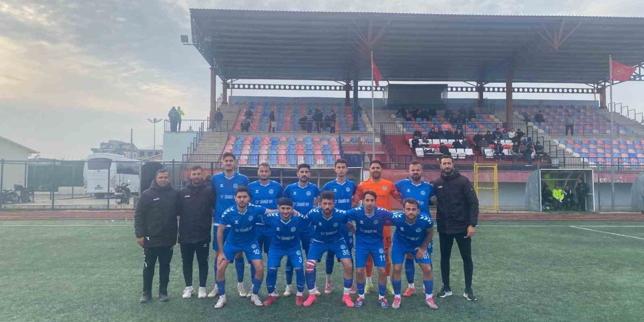 Aliağa Helvacı Spor deplasmanda tek golle galip