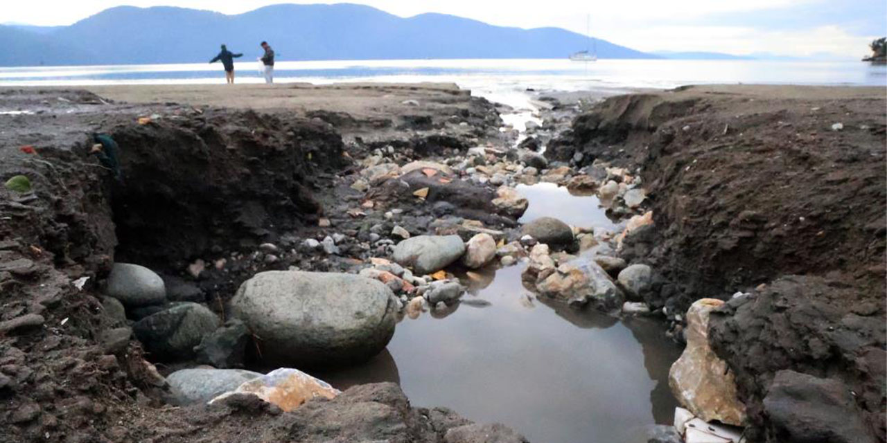 Yılın en uzun gecesinde deniz 10 metre çekildi