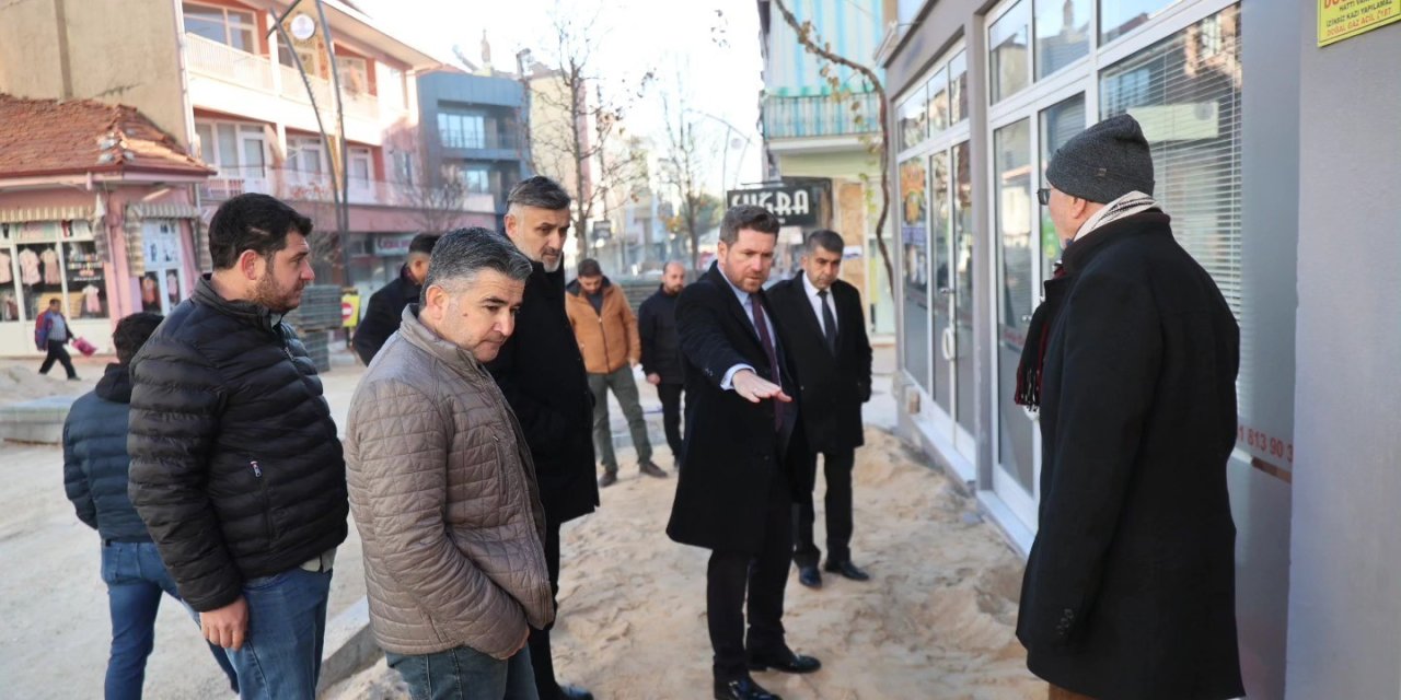 Tavas ilce merkezinde üst yapı çalışmalarını tüm hızıyla devam ediyor