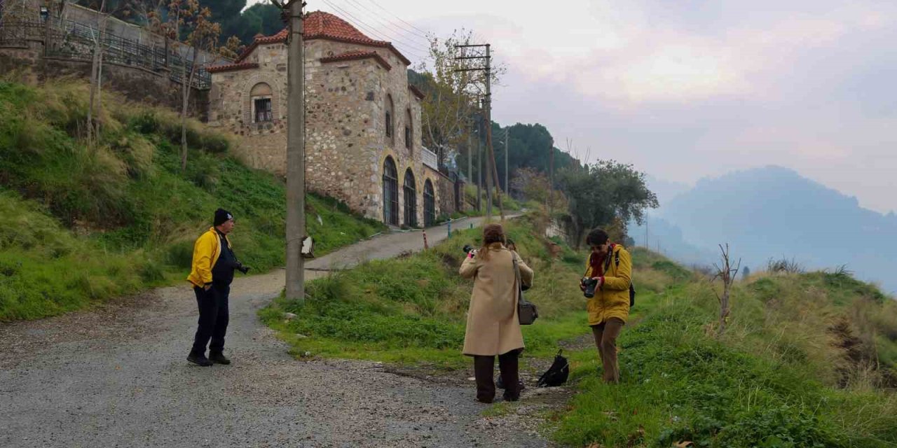 İzmirlİ fotoğrafçılar Manisa’ya hayran kaldı