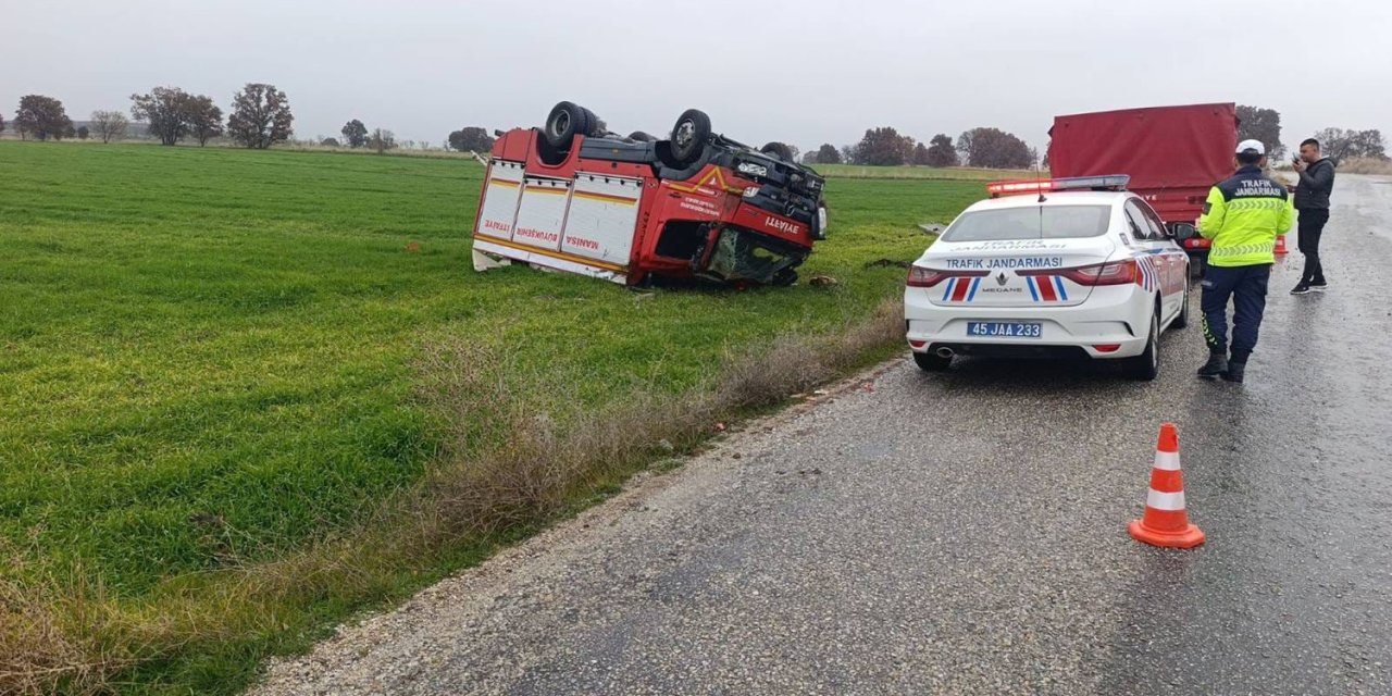 Yangına giden itfaiye aracı kaza yaptı: 1 yaralı