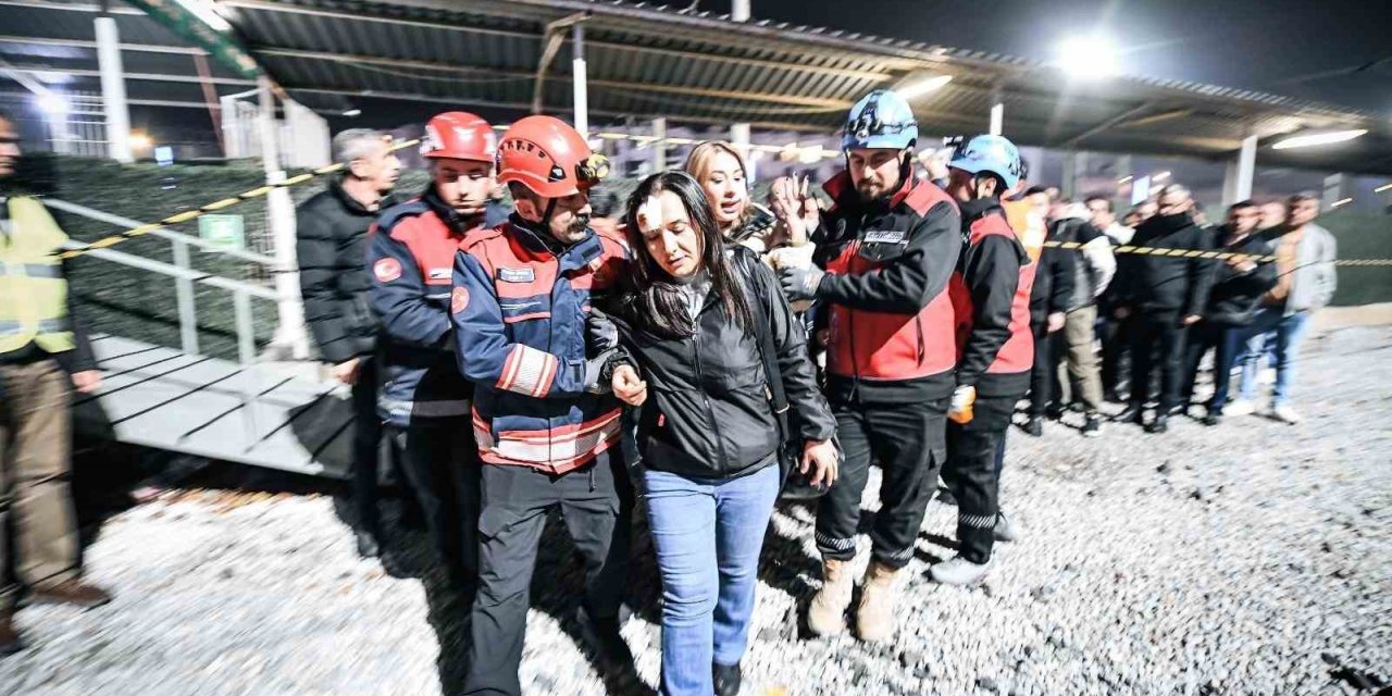 Menemen İZBAN İstasyonu’nda deprem ve kaza tatbikatı