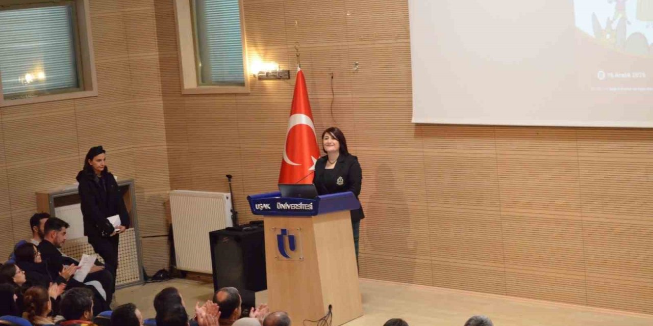 Koruyucu aileler deneyimlerini gençlerle paylaştı