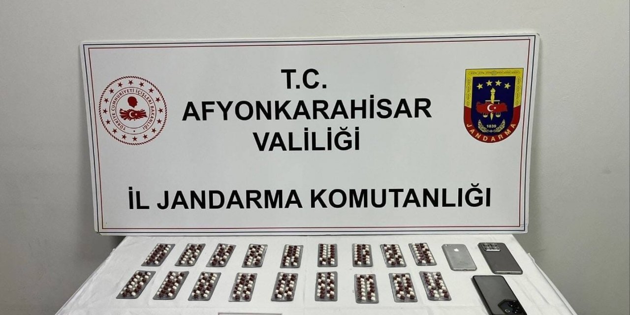 Jandarmadan uyuşturucu operasyonu: 3 gözaltı